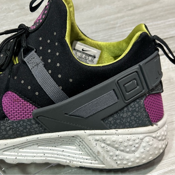 Nike Air Huarache Sneakers Shoes - Picture 4 of 12